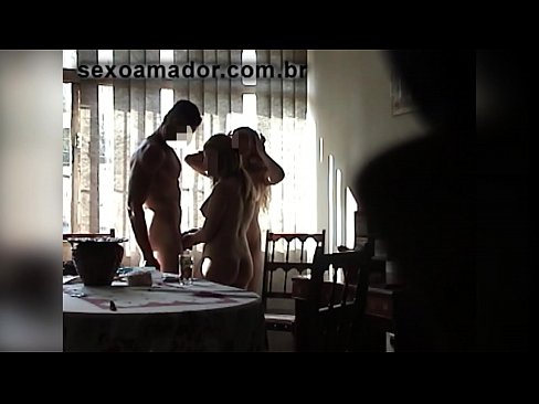 ❤️ Inimbitahan ng mga sex friends ang isang higanteng lalaki at isang threesome kasama niya ❤ Fuck video sa tl.newsexxxx.ru ❤