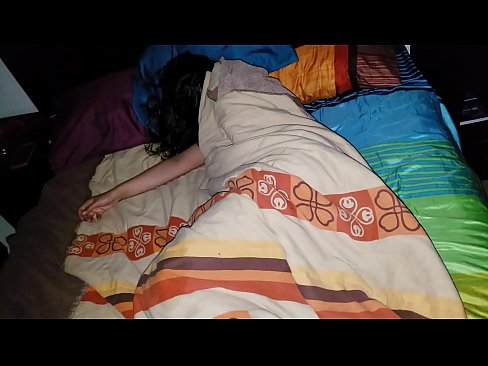 ❤️ Pinupunasan ng stepson ang kanyang batang madrasta habang natutulog ito. ❤ Fuck video sa tl.newsexxxx.ru ❤